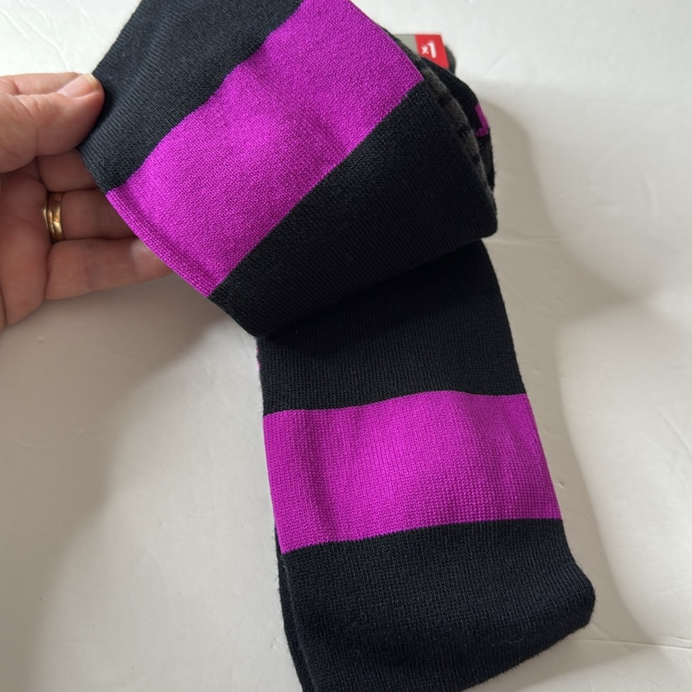 Under Armour Assortment of Socks 4 Pairs Size Large 8.5-13 - Picture 15 of 16